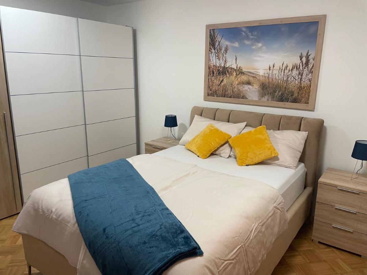 Apartma Lumas โคเปร์ ภายนอก รูปภาพ