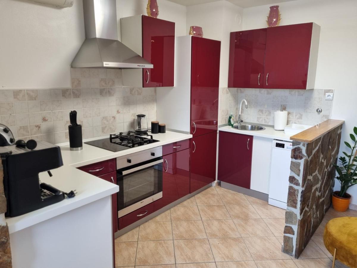 Apartma Lumas โคเปร์ ภายนอก รูปภาพ